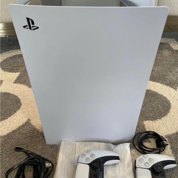 Ps5 - Picture 2 of 3